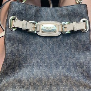 Micheal Kors satchel